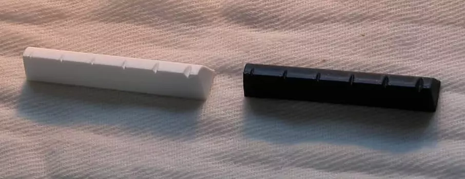 Электрогитара Replacement Nut Only Fits Rickenbacker NS-100-105 models for Upgrade and DIY Builds GeorgeBoards Black or White or Red Open E-D-G