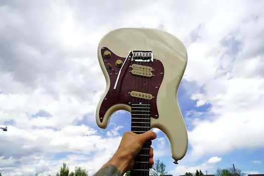 Электрогитара Schecter DIAMOND SERIES MV-6 - Olympic White 6-String Electric Guitar