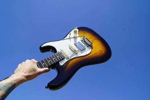 Электрогитара Schecter DIAMOND SERIES PROTOTYPE - Traditional 6-String w/ Case