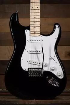 Электрогитара Squier Affinity Series Stratocaster, Maple Fingerboard, White Pickguard, Black