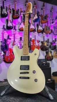 Электрогитара Squier Contemporary Active Starcaster Semi-hollowbody Guitar - Shoreline Gold Authorized Deal! 819 GET PLEK’D!