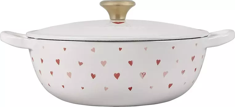 Эмалированная чугунная суповая кастрюля Le Creuset L'Amour, 2,75 литра, белая, с аппликацией в виде сердечка и светло-золотой ручкой, White With L'Amour Applique & Light Gold Knob