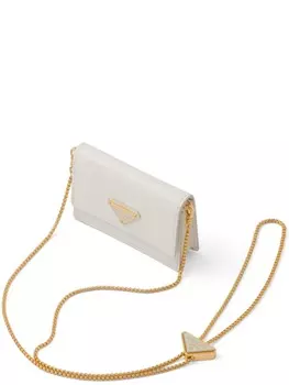 Эмалированный треугольный логотип-кошелек на цепочке Prada, белый