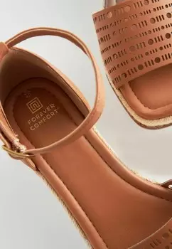 Эспадрильи FOREVER COMFORT LASERCUT Next, коричневый