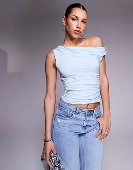 Эксклюзив от Missy Empire - облегающий, двухслойный топ с открытыми плечами нежно-голубого цвета Missyempire