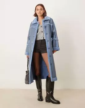 Эксклюзивное длинное пальто из искусственной овчины Frolic синего цвета