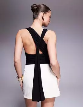 Эксклюзивное двухслойное облегающее боди Kaiia с воротником-борцовкой и драпировкой на спине черного цвета