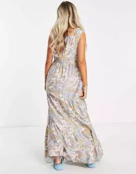 Эксклюзивное многоярусное платье макси с винтажным цветочным принтом Pieces Petite