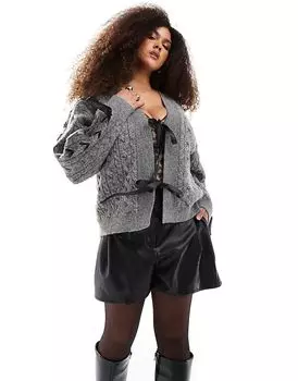 Эксклюзивный кардиган серого цвета с косичной вязкой и завязкой-лентой x Michelle Nayla Renee Studio