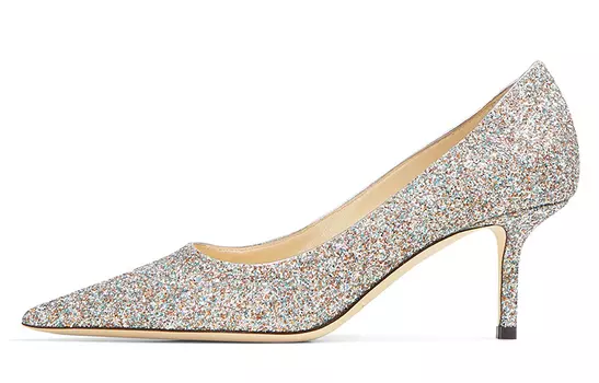 Jimmy Choo ЛЮБИТ женщин на высоких каблуках