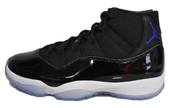Jordan 11 Retro Space Jam (2000)