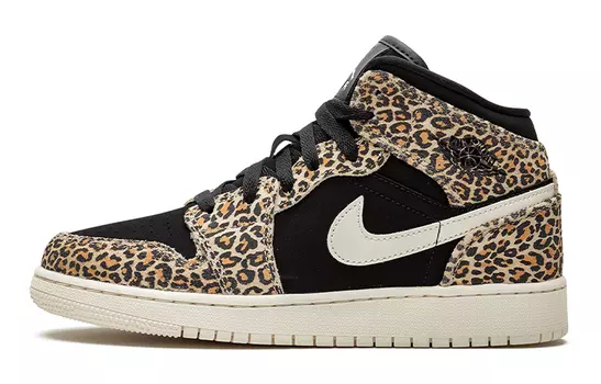 Кроссовки Jordan 1 Mid SE Leopard GS