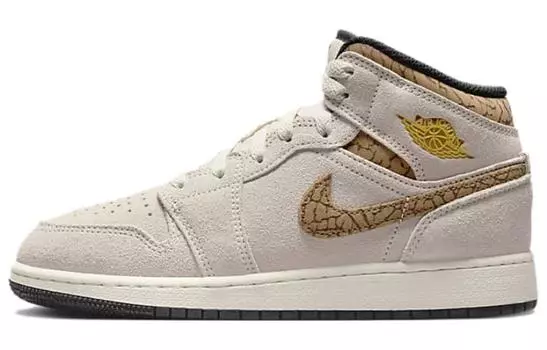 Кроссовки Jordan Air Jordan 1 Basketball Women, светло-коричневый