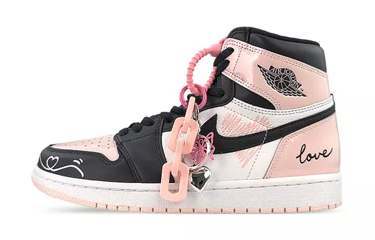 Кроссовки Air Jordan 1 Vintage Basketball Shoes Women's High-Top Pink