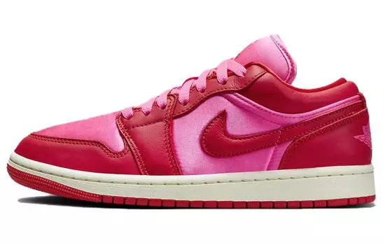 Кроссовки Jordan 1 Low SE Pink Blast Women's