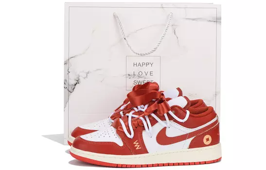 Кроссовки Air Jordan 1 Vintage Basketball Women's Low-Top, красный/белый