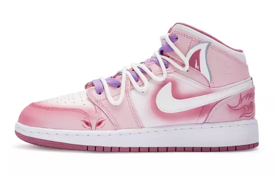 Кроссовки Air Jordan 1 Vintage Basketball Shoes Women's High-Top White