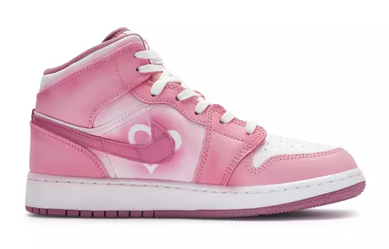 Кроссовки Air Jordan 1 Vintage Basketball Shoes Women's Mid-Top White