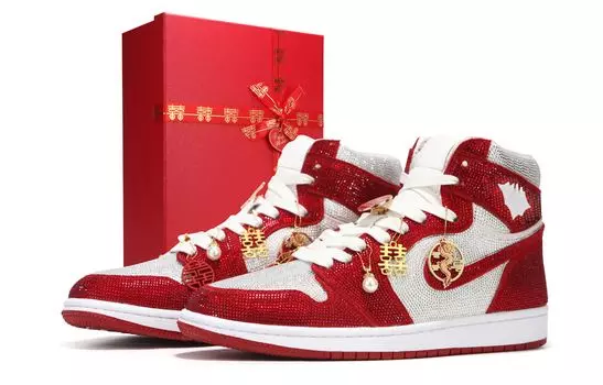 Кроссовки Air JORDAN 1 Vintage Basketball Women's High-Top, красный/белый