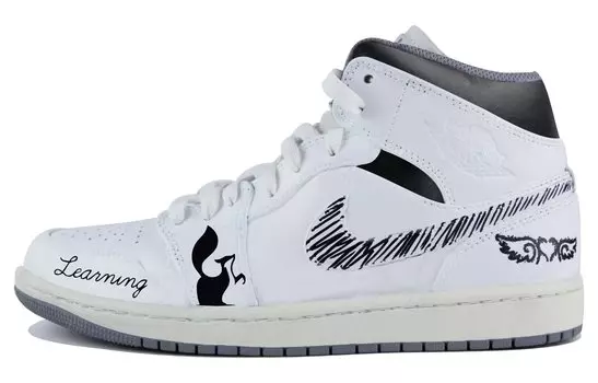Кроссовки Air JORDAN 1 Vintage Basketball Shoes Men Mid-Top White Black