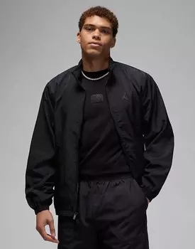 Jordan Essential — черная тканевая куртка