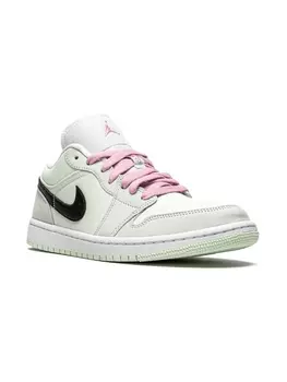 Кроссовки Jordan Air Jordan 1 Low SE, светло-зеленый