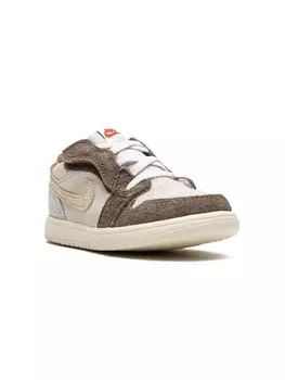 Jordan кроссовки Air Jordan 1 Low 'Year Of The Rabbit', коричневый