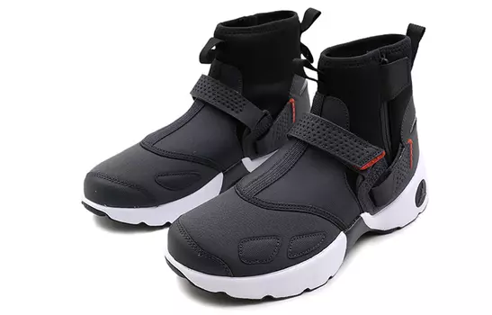 Jordan Trunner Кроссовки Мужчины