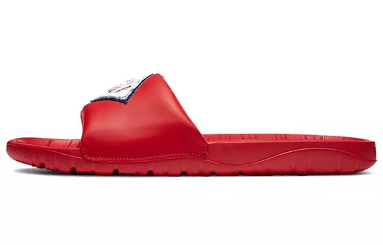 Шлепанцы и сланцы JORDAN Break Se Red Slippers
