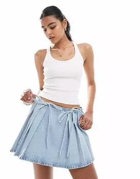 Юбка из денима Bershka с бантом спереди светло-голубого цвета