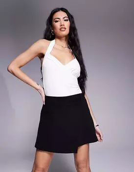 Юбка-шорты River Island с асимметричным передним карманом и складками черного цвета