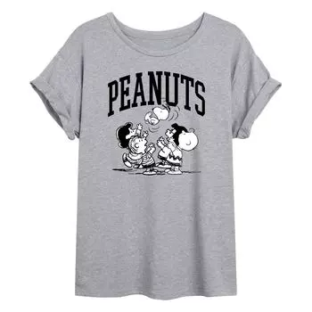 Юниорская банда Peanuts Gang празднует огромную футболку с рисунком Licensed Character