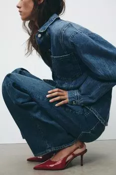 Каблуки-босоножки с лакированным эффектом ZARA, красный
