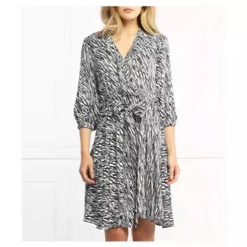 Кабуто наряд Silvian Heach, белый