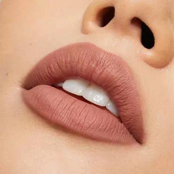 Карандаш для губ Kylie Cosmetics Matte Lip Crayon, honey nude/hits different