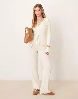 Кардиган ASOS DESIGN с V-образным вырезом в рубчик и воротником кремового цвета