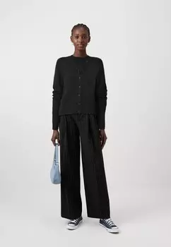 Кардиган CARDIGAN Gina Tricot, черный