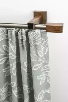 Карниз для штор GARESA "Cubus, внутренний карниз кубовидной формы", 1 направляющая, желаемая длина, комплект внутренних карнизов, выдвижной, дерево-алюминий 350 см, цвет chromfarben/nussbaum