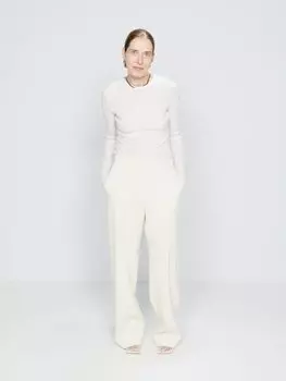 Кашемировый свитер в тонкую рубчику с круглым вырезом Raey, белый