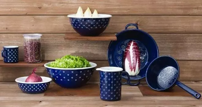 Кастрюля Riess 12см 1 литр эмалированная кантри-дирндль цветочный синий