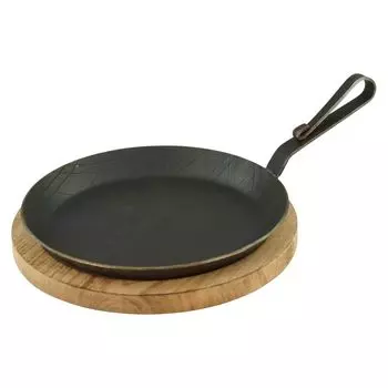 Кастрюля сервировочная из кованого железа с изогнутой ручкой-крючком 28 см 1 шт., включая доску GVKECO