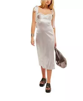 Казино получило гламурное платье в серебряном цвете Free People