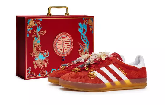 Кеды, GAZELLE INDOOR Скейтборд обувь женская низкая золотой Adidas Originals, цвет Red Gold