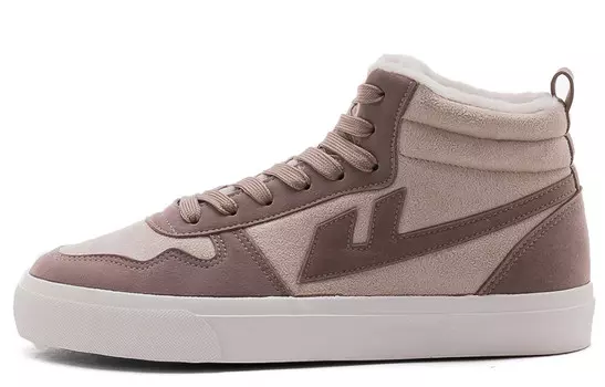 Кеды унисекс среднего размера