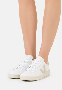 Кеды Veja V 12, цвет Extra White/Sable