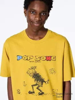 Кенши йонезу в графической футболке поп-песня Uniqlo, желтый
