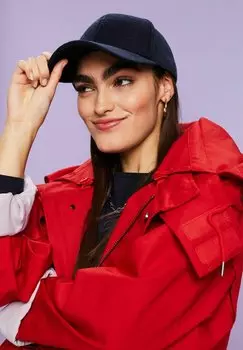 Кепка Esprit, темно-синяя.