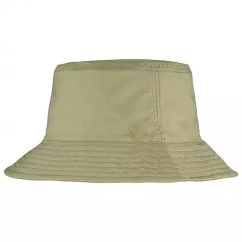 Кепка Fjllrven Reversible Bucket Hat, цвет Sand Stone/Light Olive