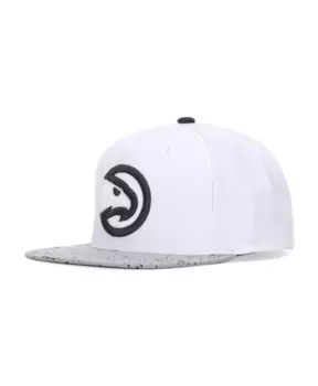 Кепка НБА Atlanta Hawks с плоским козырьком Mitchell & Ness, белый