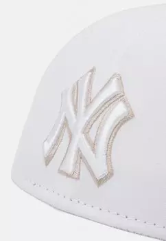 Кепка Repreve Outline 9Forty® Unisex New Era, белая